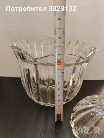 стъклена захарница или бонбониера, снимка 2 - Аксесоари за кухня - 50940417