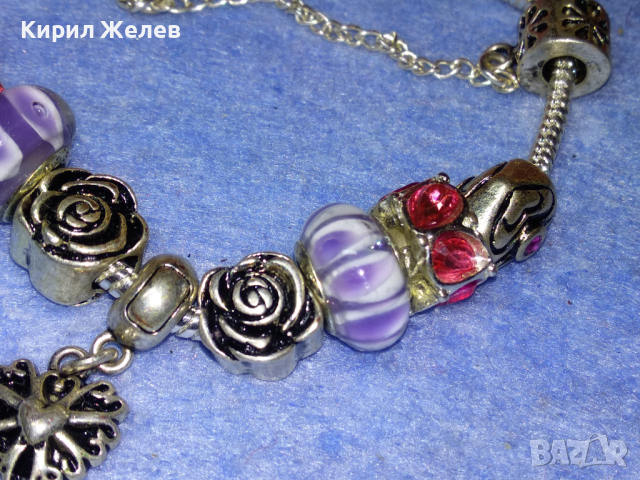 КРАСИВА ФЛОРАЛНА ПОСРЕБРЕНА МЕДНА АРТ ГРИВНА с ЦВЕТНО СТЪКЛО - РЕПЛИКА на ПАНДОРА МАРКИРАНА 44195, снимка 3 - Гривни - 44756046