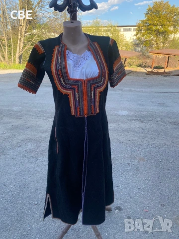 Продавам българска народна нося - комплект , снимка 1 - Други - 53844126