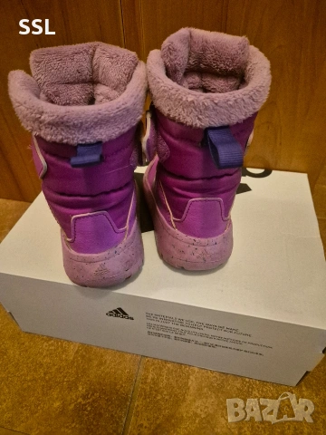 Зимни ботушки Адидас, снимка 4 - Детски боти и ботуши - 54074362