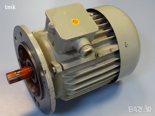 Ел.двигател ЕЛПРОМ Троян тип АО-90S-4 M 300 220/380V 1.1kW, снимка 4 - Електродвигатели - 42222153