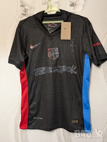 лимитирана серия футболна фланелка  - FC Barcelona и Travis Scott – Ламин Ямал номер 19. размер S, снимка 10 - Футбол - 54031945