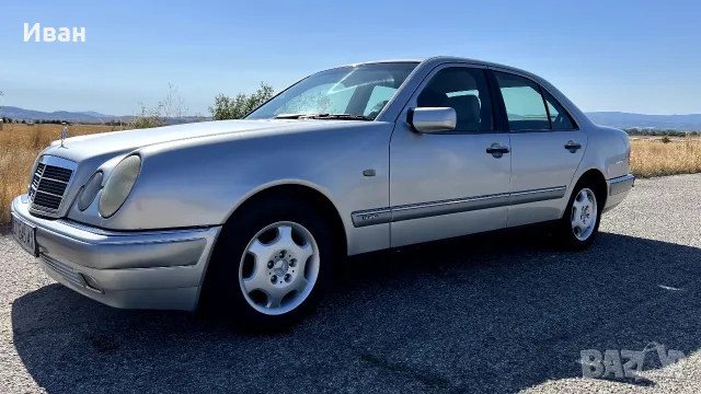 Продавам Mercedes E220D, снимка 17 - Автомобили и джипове - 56310537
