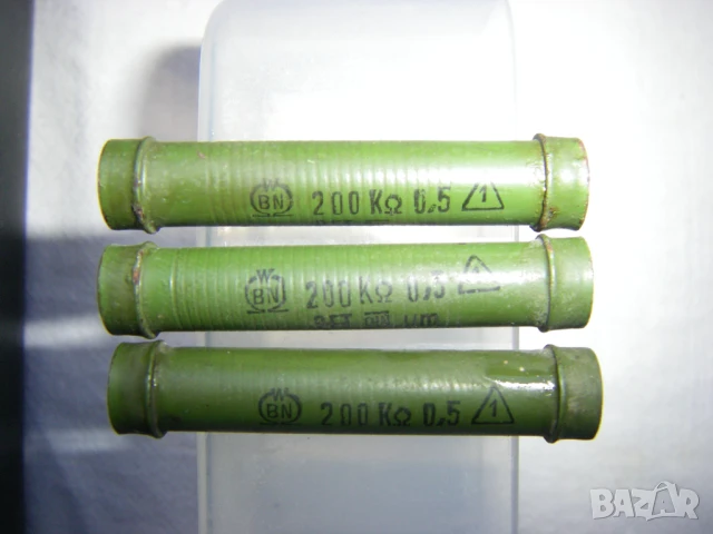 Немски резистори RFT - 200кОм/3 Вата,500КоМ/3 Вата и 800кОм/3 Вата, снимка 2 - Друга електроника - 51265793