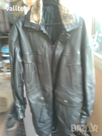 тротунетка.шуби.библия.стойка,тунер сони мини телевизор и други, снимка 11 - Други стоки за дома - 52187482