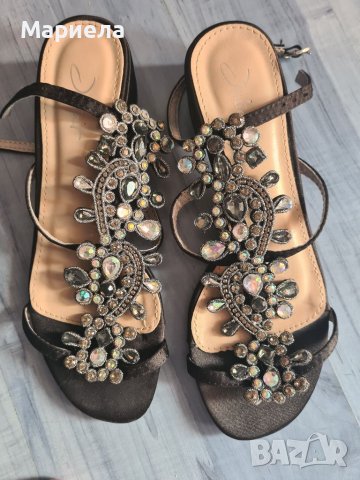 Стилни обувки , снимка 2 - Дамски обувки на ток - 37775032