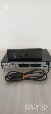 Сателитен приемник, снимка 4 - Приемници и антени - 37303370