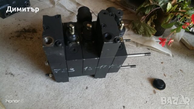 Хидравличен разпределител за Komatsu на части