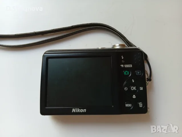 Цифров Фотоапарат-Nikon(Работещ)+Подарък!, снимка 11 - Фотоапарати - 55892518