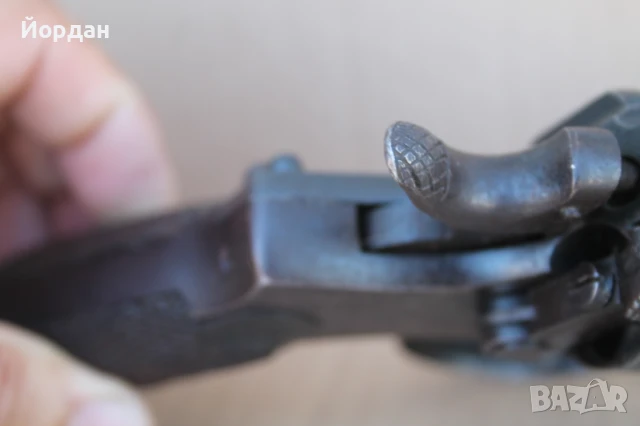 Италиански револвер , снимка 8 - Антикварни и старинни предмети - 50798764