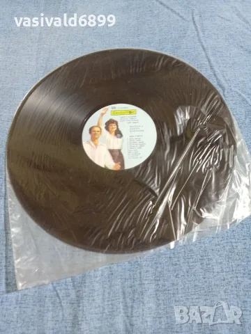 Весела и Любен Божкови - народни песни , снимка 9 - Грамофонни плочи - 56237222