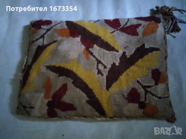 Възглавници, снимка 6 - Декорация за дома - 37615149