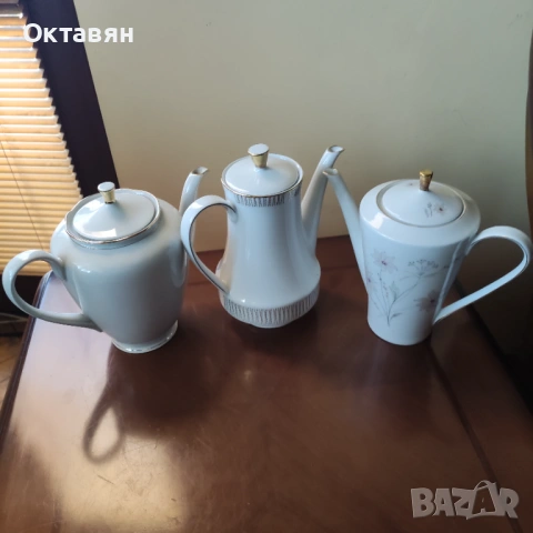 Порцеланов чайник