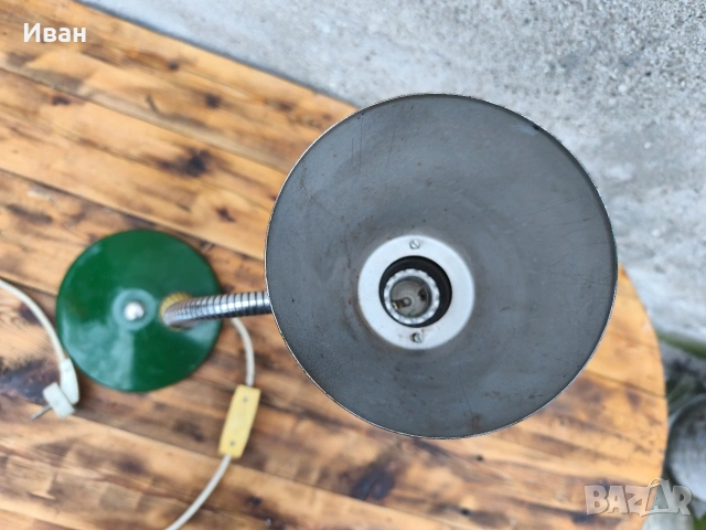 Соц индустриална настолна лампа , снимка 5 - Настолни лампи - 54103690