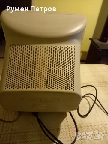 Монитор Samsung SyncMaster 795df, снимка 4 - Монитори - 52435952