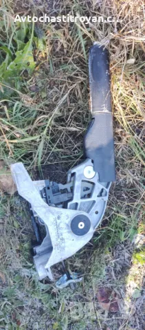 Лост ръчна спирачка Vw Golf 5 - 1K0 711 303, снимка 1