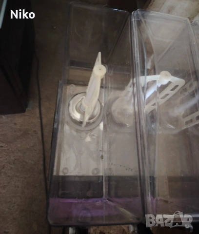 Машина за сок и айрян/ Диспенсер , снимка 2 - Хладилни витрини и фризери - 54228134