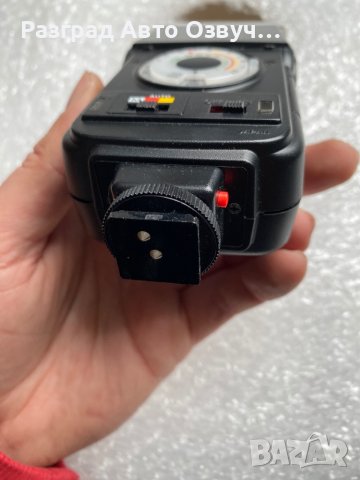 Minolta auto 132x - Flash Светкавица за фотоапарат ( Canon Nikon ), снимка 3 - Светкавици, студийно осветление - 40459023