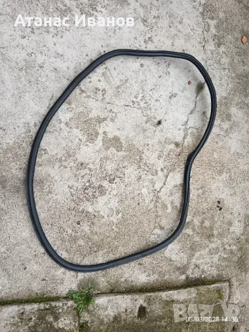 Уплътнение задна врата Audi A4 B9 - 8W5833721, снимка 2 - Части - 48947467