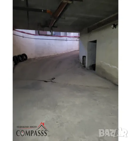 ГАРАЖ, район автогара, гр. Добрич – 23000лева!, снимка 5 - Гаражи и паркоместа - 47463374