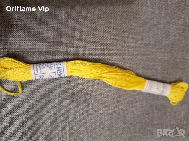 Мулине различни цветове, снимка 3 - Гоблени - 44436226