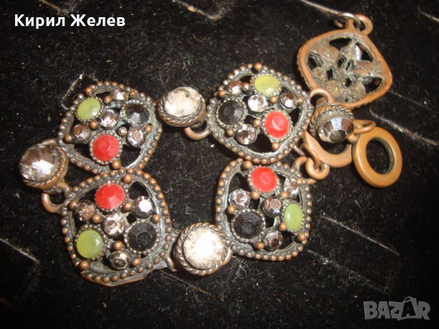 СТАРА МЕДНА ГРИВНА с МНОГО ЦВЕТНИ КРАСИВИ КАМЪНИ 14241, снимка 8 - Гривни - 30652778