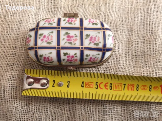 Порцеланова кутийка  с метален обков Porcelain Art, снимка 5 - Антикварни и старинни предмети - 48741907