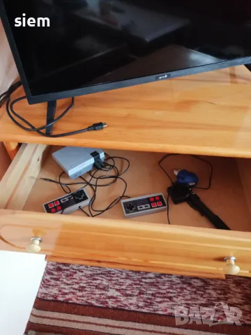 Скрин-Естествена дървесина, снимка 2 - Скринове - 50109900