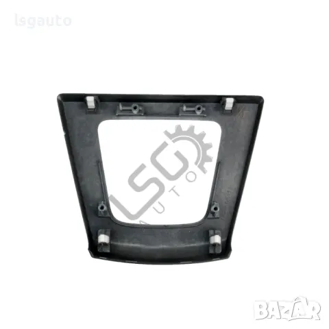 Лайсна около скоростен лост Mazda 5 (I) 2005-2010 ID: 136595, снимка 2 - Части - 47799677