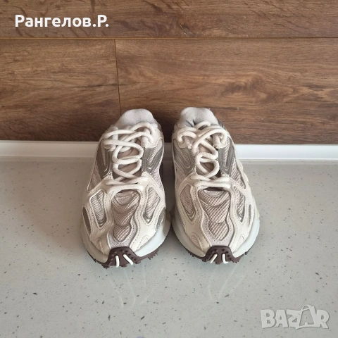 Оригинални Дамски Маратонки Lacoste - Номер 37.5 - Като нови, снимка 2 - Маратонки - 53994884