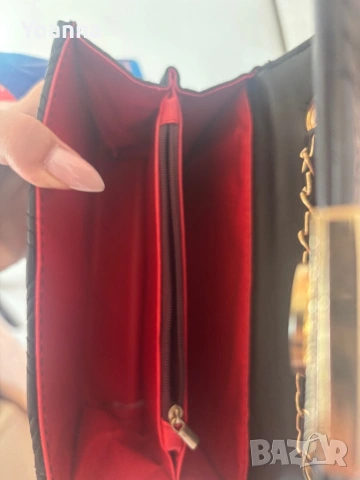 Продавам чантичка с верижка., снимка 4 - Чанти - 54098305