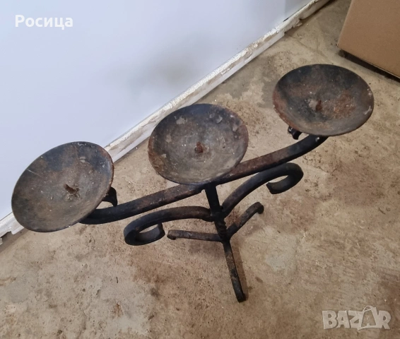 Старинен свещеник от ковано желязо, снимка 3 - Декорация за дома - 54035700