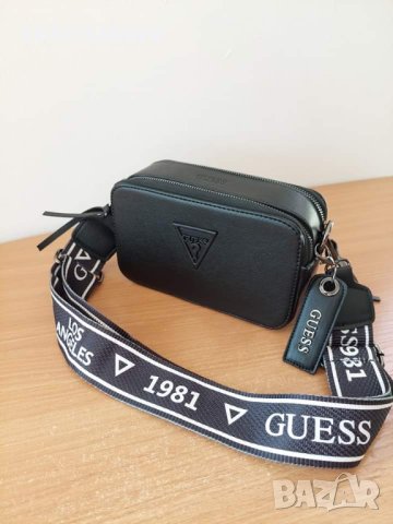 Черна чанта Guess код DS35GA, снимка 2 - Чанти - 41535321