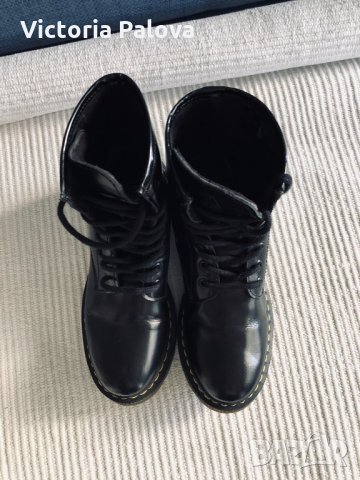 Модерни зимни боти KIM KAY LONDON,38, снимка 14 - Дамски боти - 30914557