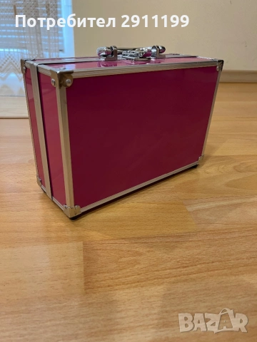 Малък куфар, снимка 4 - Куфари с инструменти - 53896078