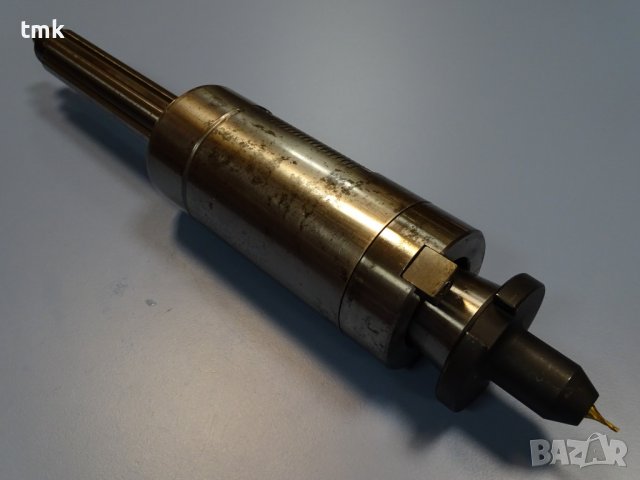 Вертикален шпиндел за фреза Deckel FP4 стандарт SK 40, снимка 9 - Резервни части за машини - 39040277