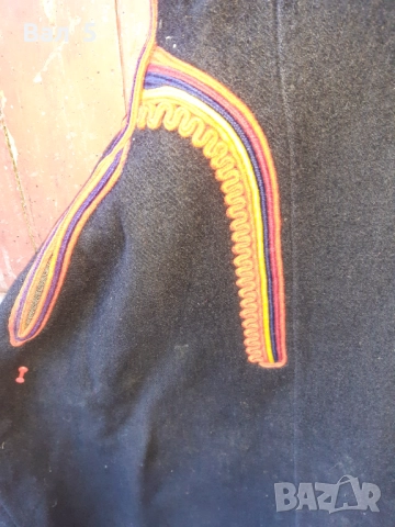 Автентичен красив вълнен сукман . Носия, снимка 5 - Антикварни и старинни предмети - 51760232