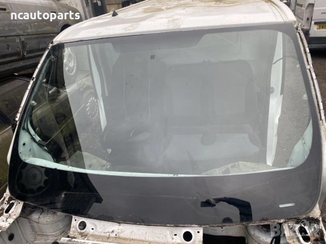 Челно Стъкло за Renault Рено Трафик Опел Виваро Нисан Примастар Lamisafe 43R-001462 2015, снимка 2 - Части - 52570822