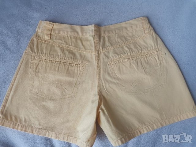 Жълти къси панталони , снимка 2 - Къси панталони и бермуди - 42212507