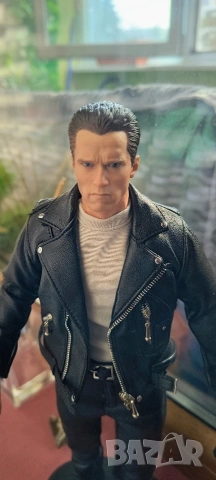 Екшън фигура на Арнолд Terminator800 1/6-30см, снимка 9 - Колекции - 53903772
