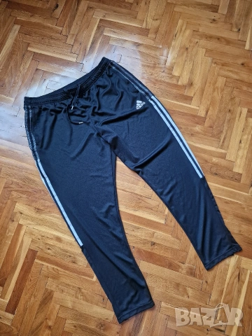 Страхотно мъжко спортно долнище ADIDAS размер 2ХL , снимка 3 - Спортни дрехи, екипи - 54350342