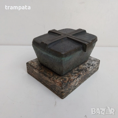 ТОП ОФЕРТА -50%  Стар немски съд за светена вода , метал и мрамор 