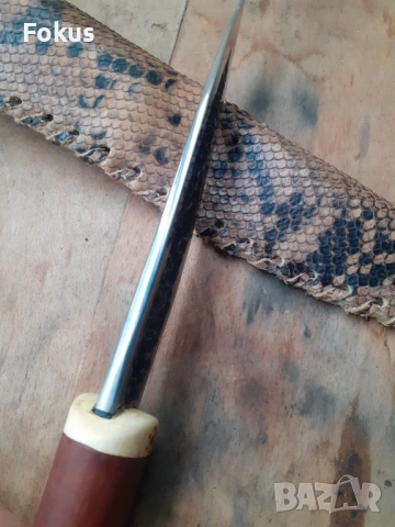 Страхотен ловен якутски кован нож с кания от змийска кожа, снимка 3 - Антикварни и старинни предмети - 54031293