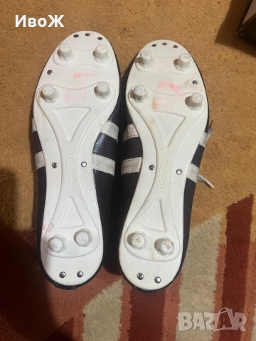 Стари футболни обувки/бутонки , снимка 3 - Антикварни и старинни предмети - 52591184