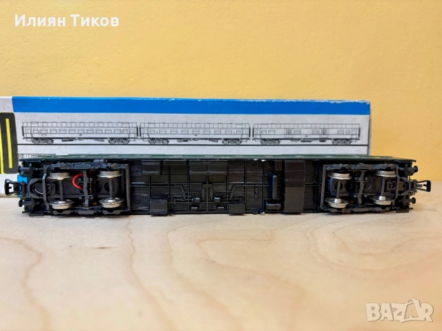 Четириосен пътнически вагон Piko 1:87 HO, влак, влакче,  , снимка 3 - Влакчета, самолети, хеликоптери - 53924673