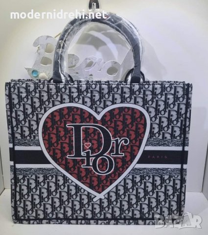 Дамска чанта Christian Dior код 151, снимка 1 - Чанти - 37147394