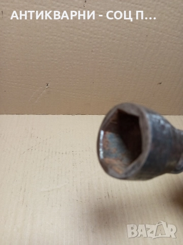 Стар Голям Ключ За Джанти Машини Техника 1.400кг. 38мм., снимка 5 - Антикварни и старинни предмети - 51644883