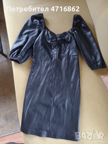 Кожена рокля