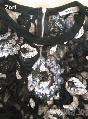 ВПЕЧАТЛЯВАЩ черен топ от тюл - целият обшит с цветя от пайети, снимка 4 - Корсети, бюстиета, топове - 42860478