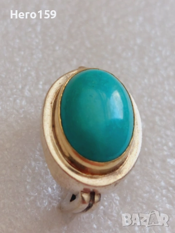 Дамски сребърен марков пръстен с инкрустиран тюркоаз обкован с 18 каратово злато